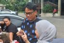 Datang Menjenguk, Uya Kuya Terharu Melihat Respons Indra Bekti - JPNN.com