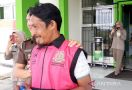 Diduga Korupsi Dana, Oknum Kades Ini Ditahan Kejari Bengkulu Tengah - JPNN.com