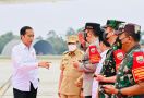 Lihat, Siapa Jenderal yang Menyambut Kedatangan Jokowi di Riau - JPNN.com