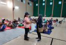 Mak Ganjar Jateng Dirikan Dapur Umum Untuk Pengungsi Banjir di Kudus - JPNN.com