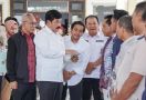Menteri Hadi Serakan 390 Sertifikat Tanah Bekas PTPN kepada Warga Sukamakmur - JPNN.com