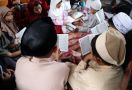 Sukarelawan Mak Ganjar Salurkan Iqra hingga Makanan Siap Saji di Kabupaten Gowa - JPNN.com