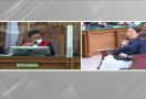 Lama-lama Hakim Ikut Menangis Gegara Putri Candrawathi Tersedu-sedu di Persidangan - JPNN.com