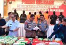 Polrestabes Makassar Bongkar Pengiriman Sabu-Sabu 43,6 Kg & Ribuan Ekstasi - JPNN.com