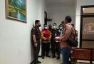 Jadi Tersangka Korupsi Dana Desa, Kades Krai Lumajang Ditahan Jaksa - JPNN.com