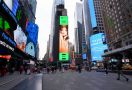 Shakira Jasmine Muncul di Billboard Times Square New York - JPNN.com