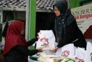 Sukarelawan Ganjar Muda Padjajaran Gelar Bazar Sembako Murah di Ciamis - JPNN.com