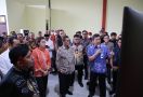 Menkeu Sri Mulyani dan Mahfud MD Tinjau Pembangunan KIHT Sumenep, Lihat tuh - JPNN.com