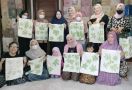 Mak Ganjar Gelar Pelatihan Kerajinan Tangan Bersama Ibu-Ibu di Lampung - JPNN.com