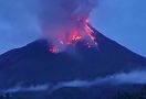 Gunung Karangetang Meletus, Luncuran Lava Pijar Capai 1.500 Meter - JPNN.com