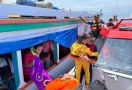 Kapal Motor Rusak saat Berlayar di Perairan Banggai Laut, 44 Penumpang Dievakuasi Tim SAR - JPNN.com