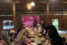 Srikandi Ganjar DIY Adakan Pelatihan Membuat Kue Bareng Perempuan Milenial - JPNN.com