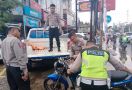 Terlindas Ban Mobil Truk, Pengendara Motor Tewas di Tempat, Mengerikan! - JPNN.com