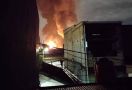 Kebakaran di Depot Pertamina Plumpang, Api Membumbung Tinggi - JPNN.com