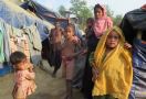 Terusir dari Myanmar, 12 Ribu Muslim Rohingya Kini Tanpa Tempat Tinggal di Bangladesh - JPNN.com