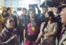 Isi Rumah dan Toko Bos Arisan Bodong Ini Kembali Dijarah Para Korban - JPNN.com