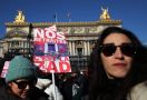 Kaum Hawa Prancis Turun ke Jalan di Hari Perempuan, Apa Tuntutan Mereka? - JPNN.com