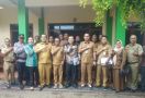 Tim Ditjen Bina Pemdes Terjun Langsung ke Desa Dringu, Membahas Beragam Persoalan - JPNN.com