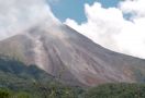 Awan Panas Guguran di Gunung Karangetang Sulut Masih Terjadi - JPNN.com