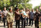 Akhiri Penantian 40 Tahun, Menteri Hadi Serahkan Sertifikat Tanah Dosen Unhas - JPNN.com