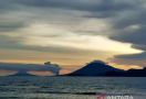 Waspada, Gunung Anak Krakatau Erupsi Tiga Kali - JPNN.com
