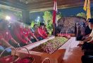Sekjen PDIP Berziarah ke Makam Bung Karno di Kota Blitar - JPNN.com