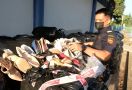 Bea Cukai Batam Gagalkan Penyelundupan Sepatu Bekas Impor, Jumlahnya Banyak Banget! - JPNN.com
