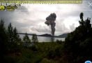 Gunung Anak Krakatau Erupsi, Begini Penampakan Semburan Abu - JPNN.com