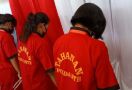 3 Muncikari Jual Perempuan kepada Pelanggan, Cairan Pelicin Sudah Siap - JPNN.com