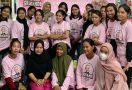 Srikandi Ganjar Kalbar Ajak Perempuan Milenial Berwisata ke Kampung Nelayan - JPNN.com