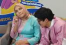 Hamil Anak Kedua, Aurel Hermansyah Kurangi Jadwal di Luar Rumah - JPNN.com
