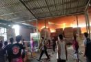 Kebakaran Melanda Pabrik Kayu Lapis di Kapuas, 3 Pekerja Mengalami Luka Bakar - JPNN.com