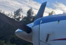 KKB Menembak Pesawat Asian One di Beoga - JPNN.com