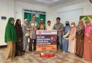 Asosiasi Klinik Indonesia Bagikan Ribuan Paket Hidangan Buka Puasa di Bekasi - JPNN.com