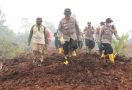 Irjen Iqbal Merasakan Sendiri Kesulitan Satuan Gabungan yang Memadamkan Titik Api di Dumai - JPNN.com