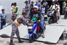 Respons Warga Seusai Ikut Mudik Gratis dengan Kapal Perang TNI AL - JPNN.com