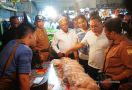 Tinjau Pasar Sentral Hamadi di Papua, Mendag: Harga Bapok Stabil, Pasokan Tersedia - JPNN.com