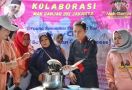 Mak Ganjar Gelar Pelatihan Membuat Roti Bareng Komunitas Pedagang Kue - JPNN.com