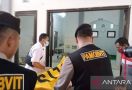Bule Malaysia Tewas di Air Terjun Tumpak Sewu Lumajang - JPNN.com