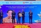 Direktur Sido Muncul Irwan Hidayat Raih ASEAN Outstanding Entrepreneur Lifetime Achievement Award - JPNN.com