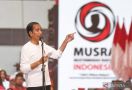 Jokowi Berkata Indonesia Butuh Pemimpin Berani, Ada yang Teriak Prabowo - JPNN.com