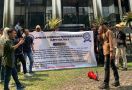 KPK Diminta Usut Dugaan Korupsi era Bupati Bombana Ini - JPNN.com