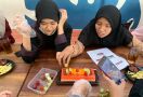 Srikandi Ganjar DIY Ajarkan Perempuan Milenial Membuat Puding Hias - JPNN.com