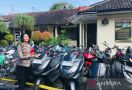Pengendara Motor Tabrak Polisi di Bali, Motifnya karena Ini, Oalah - JPNN.com
