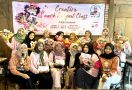 Srikandi Ganjar Ajarkan Perempuan Milenial Jepara Membuat Buket dari Snack - JPNN.com