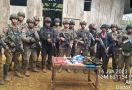 TNI-Polri Gerebek Markas KKB, Lihat Tuh - JPNN.com