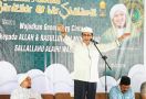 Sambangi Ponpes Al-Khairaat Tilamuta, Fadel Muhammad Beri Tip Sukses Kepada Para Santri - JPNN.com
