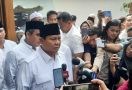 Prabowo Tak Bertemu Ganjar Saat Melayat ke Rumah Duka Desmond Mahesa - JPNN.com