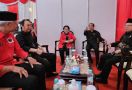 Lihat, Prananda Setia Temani Megawati Menerima Jokowi, Wapres RI, hingga Ketum Partai - JPNN.com