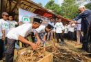Genjot Sektor Pertanian, Santri Dukung Ganjar Bikin Pelatihan Pembuatan Pupuk Organik di Lebak - JPNN.com